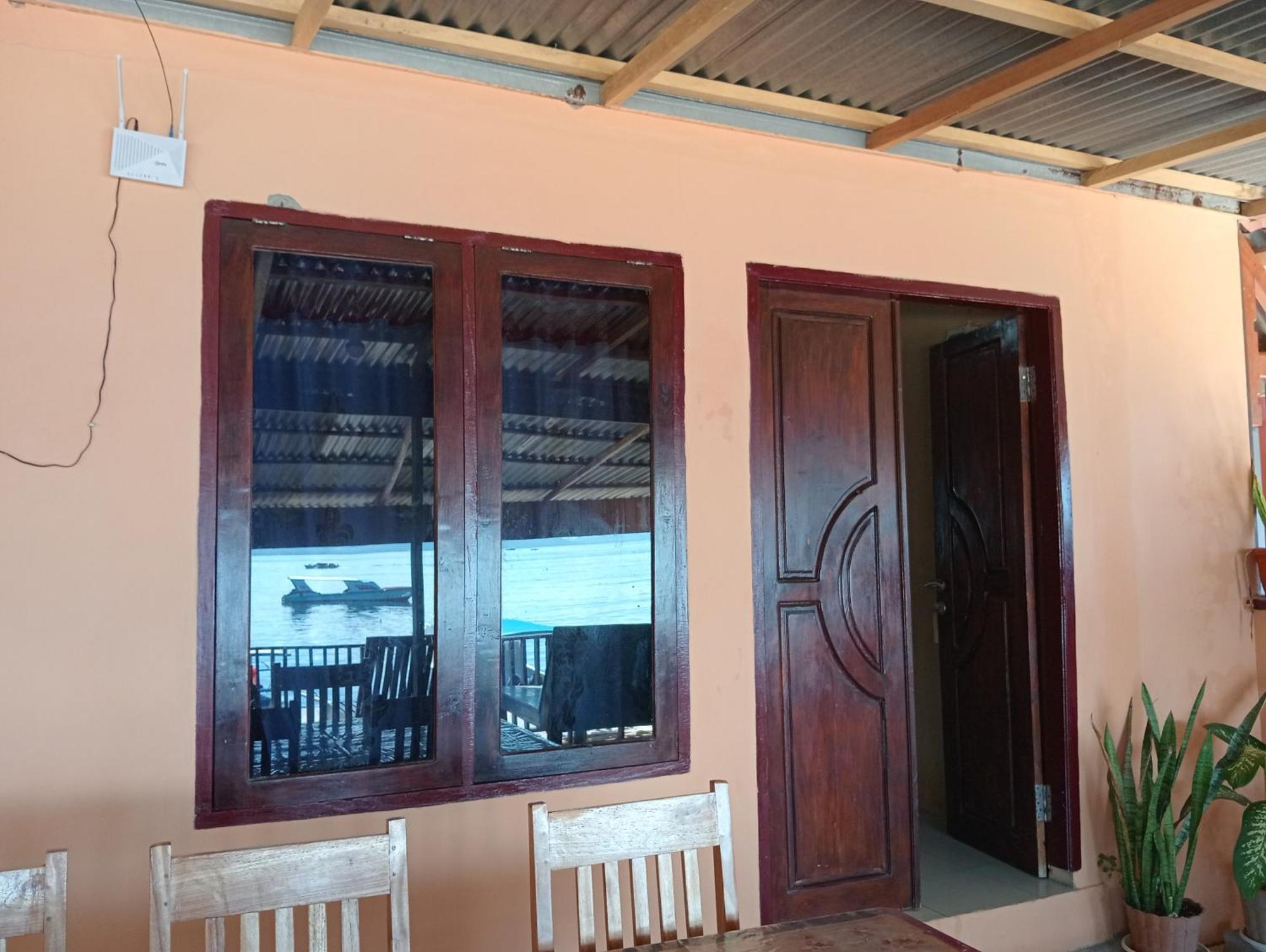 Mamalis Homestay Manado Buitenkant foto